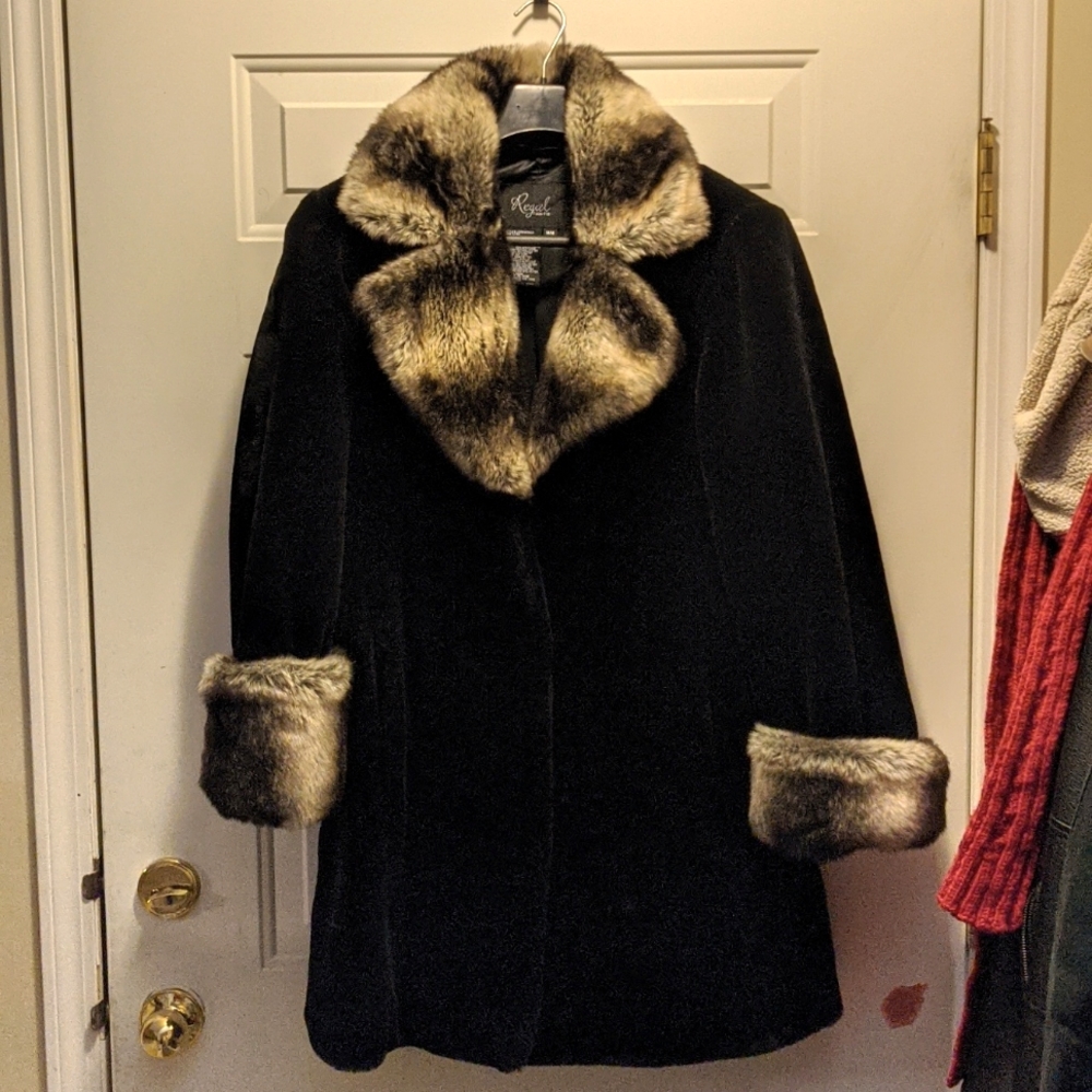 Regal Faux Furs Black Midlength coat, Medium